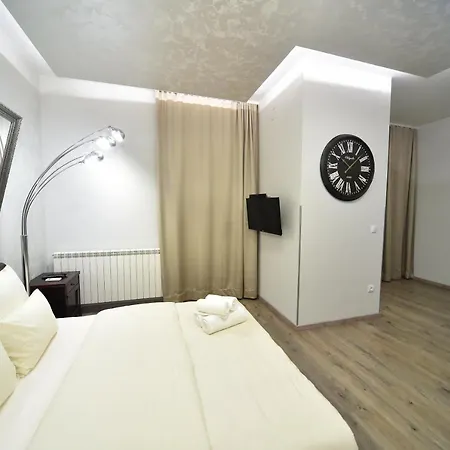 Atlas 24h Apartamento Belgrado